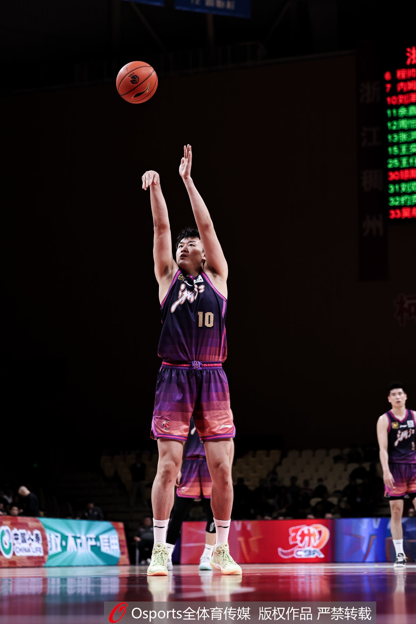 高效替補！劉澤一13投7中&罰球4中3得18分7板 得分并列全隊最高